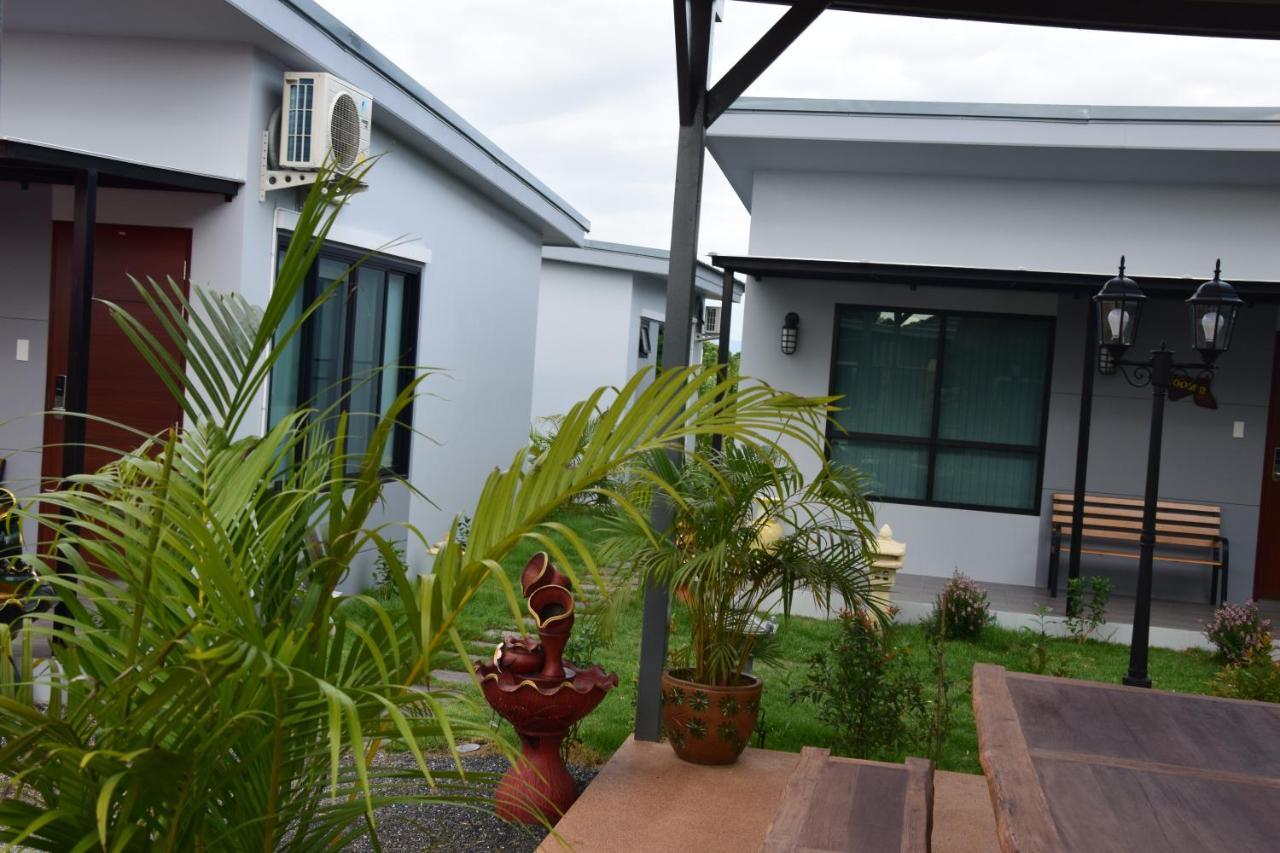 Sb Holiday Resort Chiang Mai Bagian luar foto