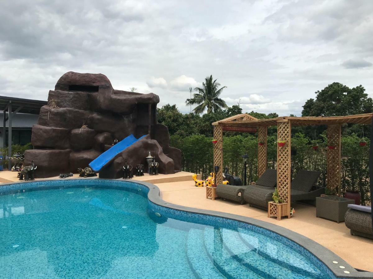 Sb Holiday Resort Chiang Mai Bagian luar foto